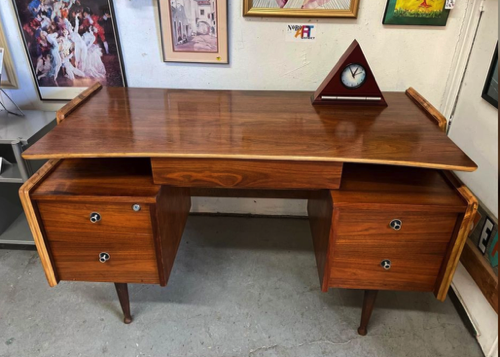Mid Century Floating Desk
SOLD Mid Century Floating Desk
SOLD